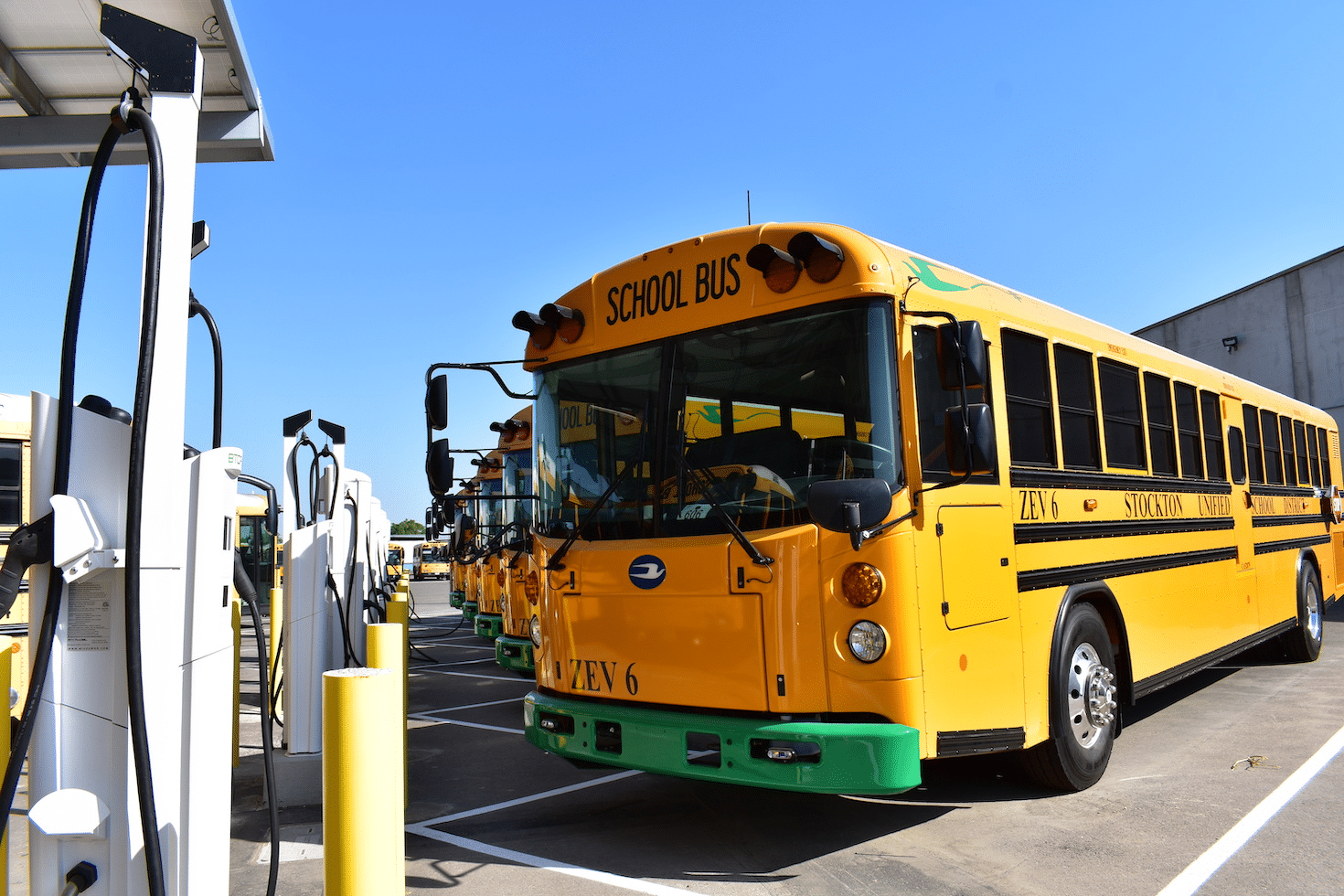 School buses: The biggest batteries on wheels? - International Copper ...